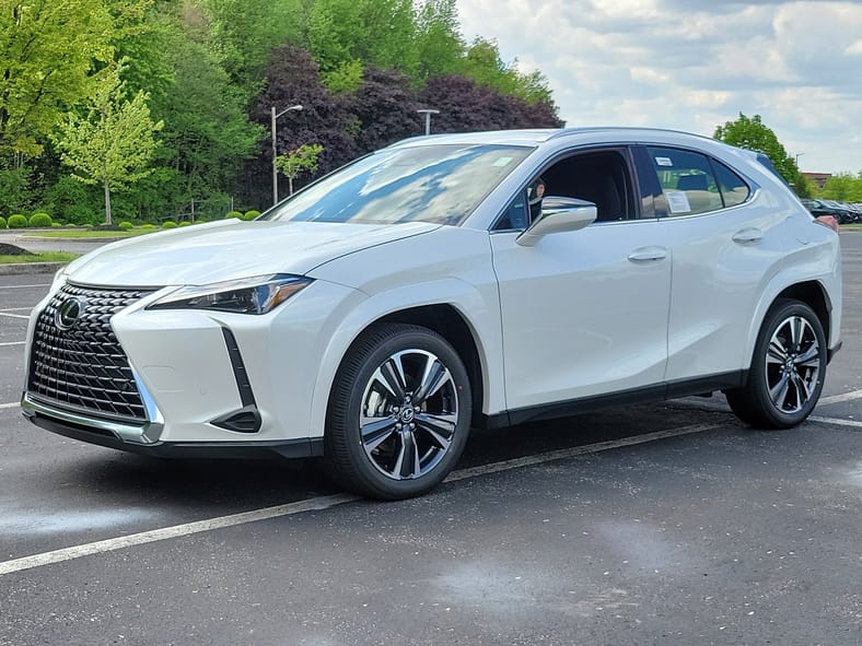 2025-Lexus-Ux