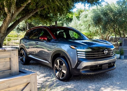 2025 Nissan Kicks Front View