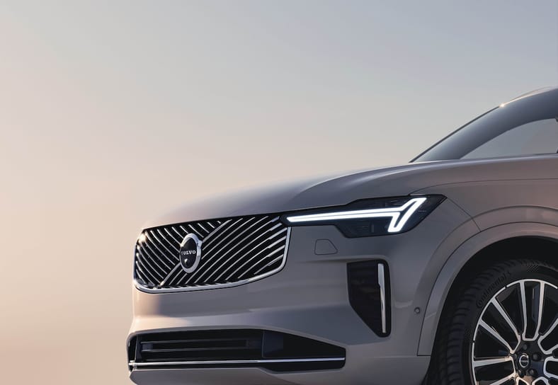 Front End 2025.5 Volvo Xc90