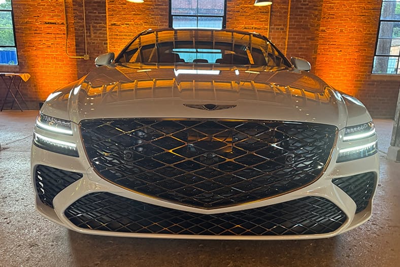 Front End 2025 Genesis G80