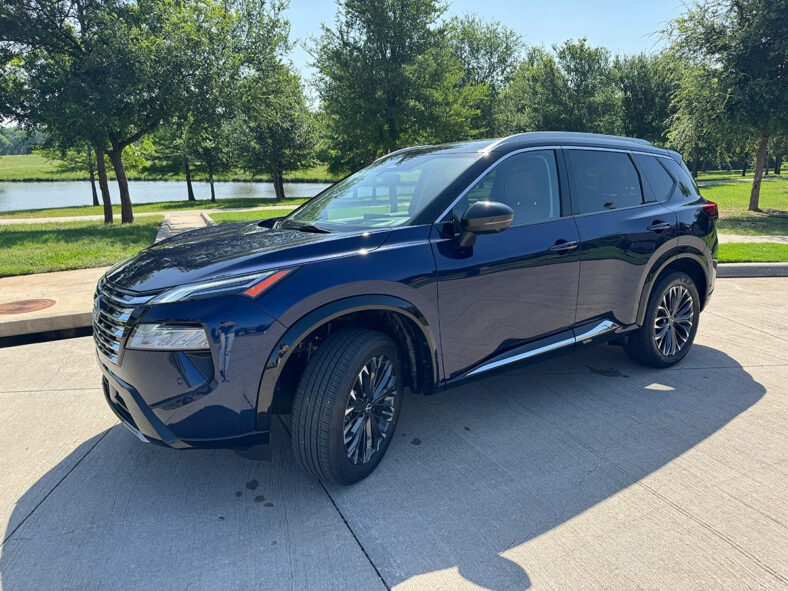 2024 Nissan Rogue Platinum Awd