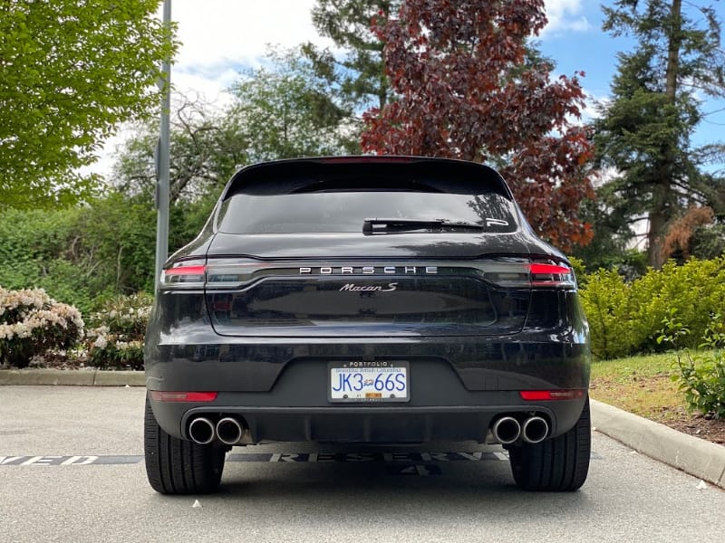 Tail Clear Lights On Porsche Macan