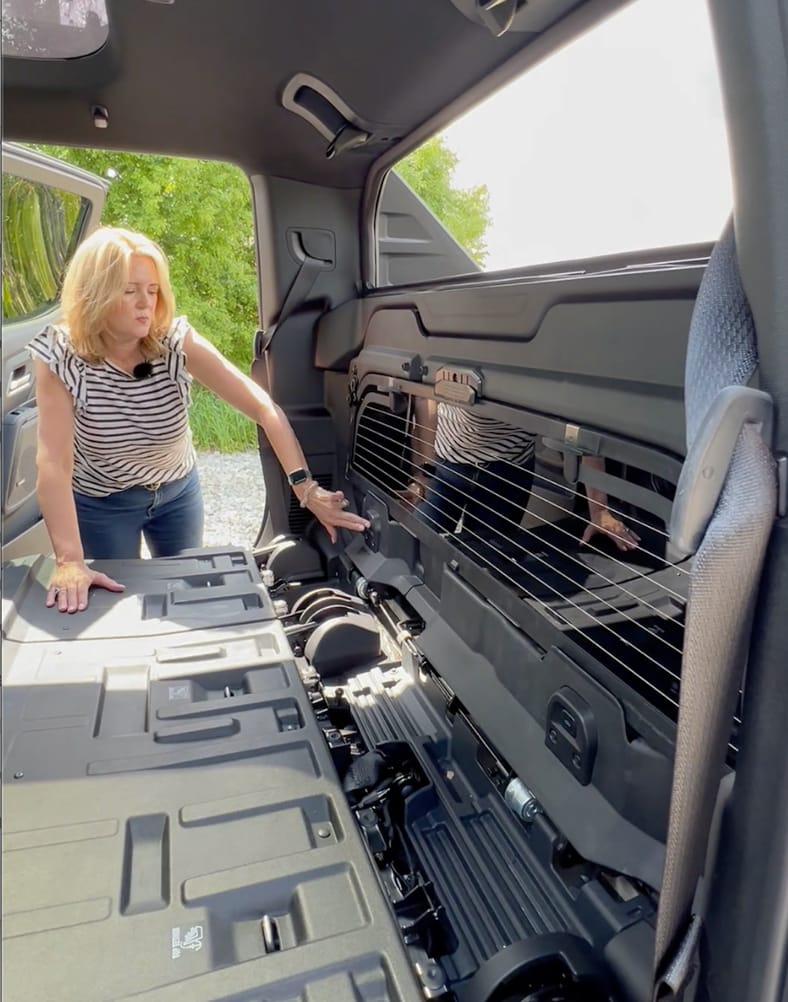 Press The Midgate Release Button Chevrolet Silverado Ev