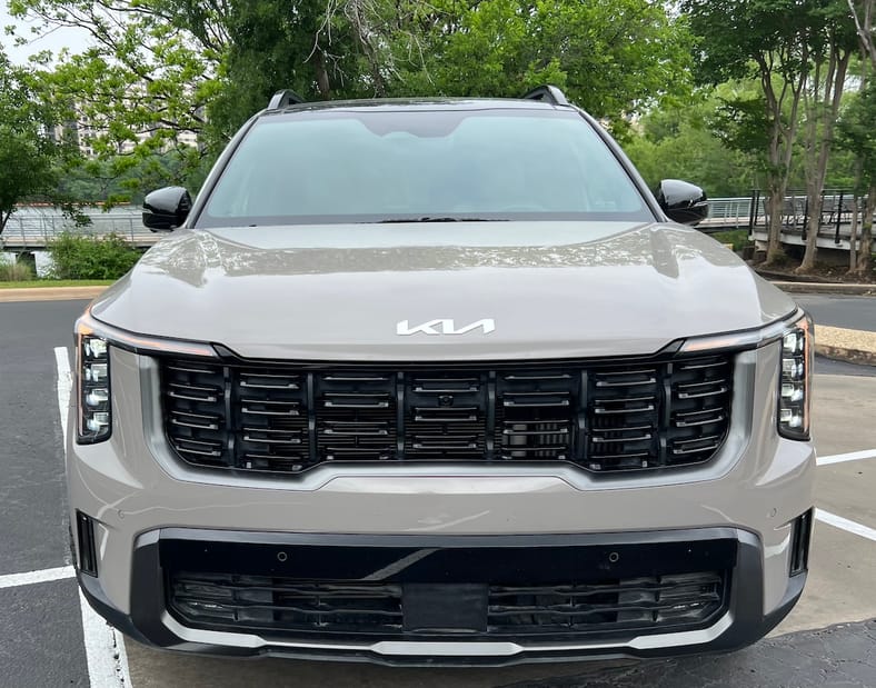 The Tiger-Nose Grille Is Still A Feature On The Kia Sorento X-Pro