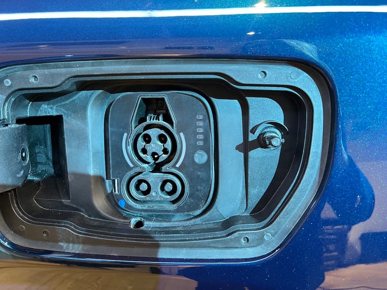 The Ccs Plug On The Jeep Wagoneer S