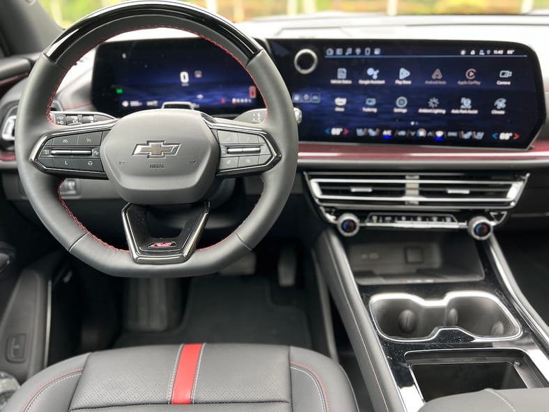 The Front Cabin In The 2024 Chevrolet Traverse