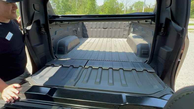 The Fully Convertible Mid-Gate In The Chevrolet Silverado Ev