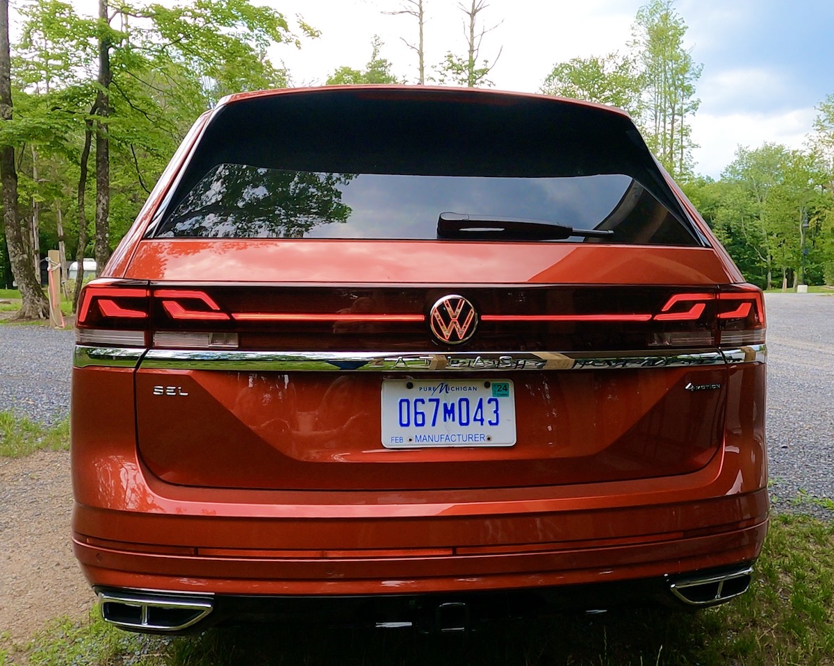 The Light Bar And Illuminated Badge On The Rear Of The 2024 Vw Atlas