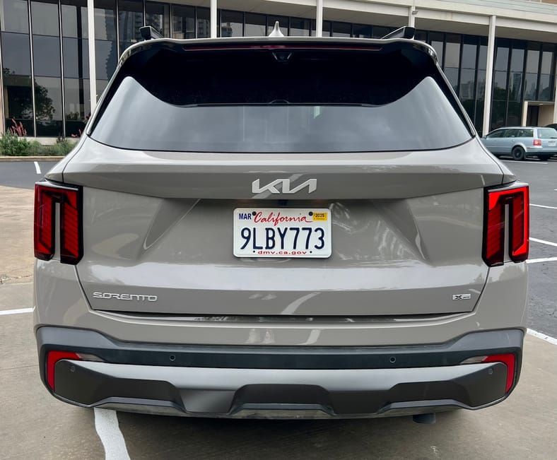 The Rear Of The Kia Sorento X-Pro