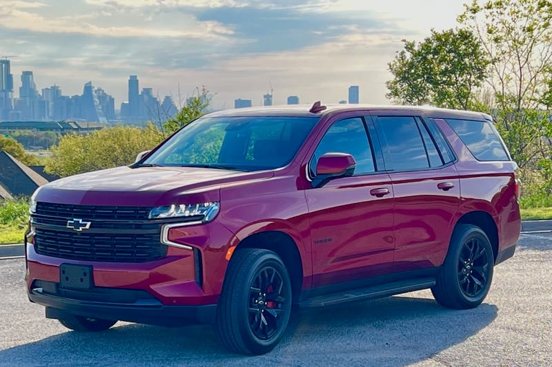 The Tahoe Rst Is Long And Tall, And Seats 7