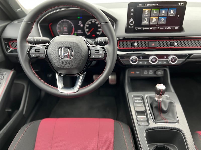 The View From The Driver'S Seat In The Honda Civic Si