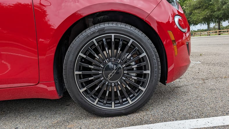 Wheel Detail On The Fiat 500E. Photo Liv Leigh