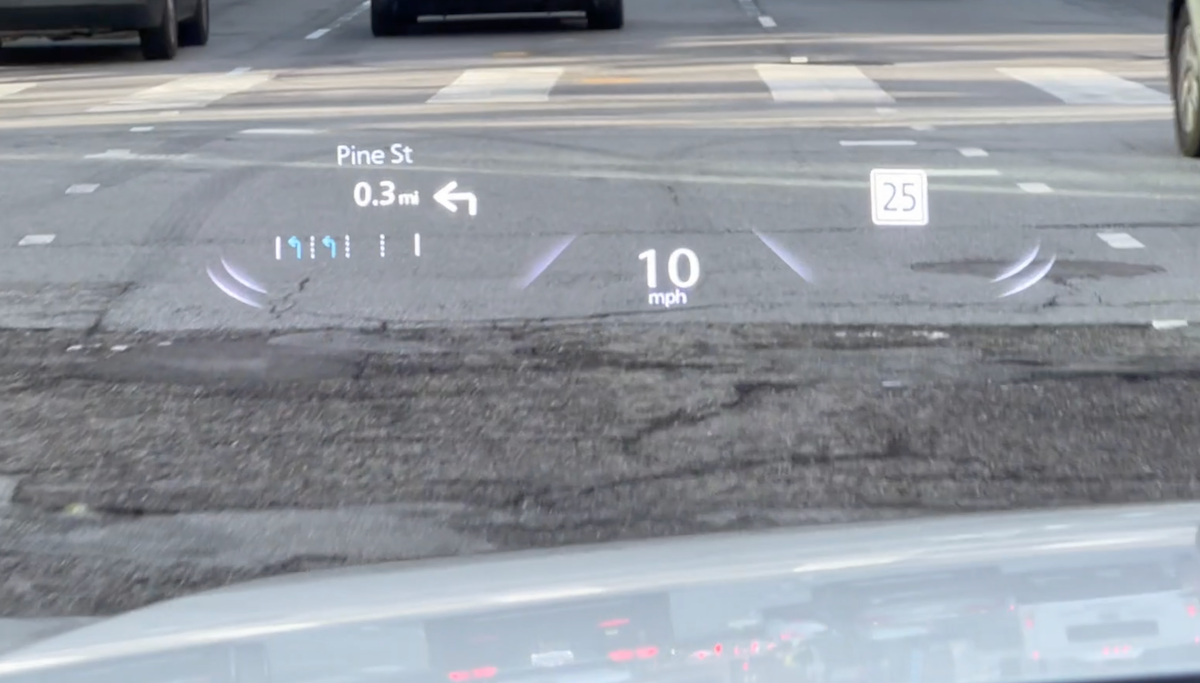 Head Up Display In The Mazda Cx-90