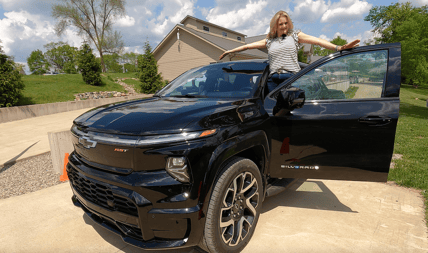 Ta-Da! The Chevy Silverado Ev